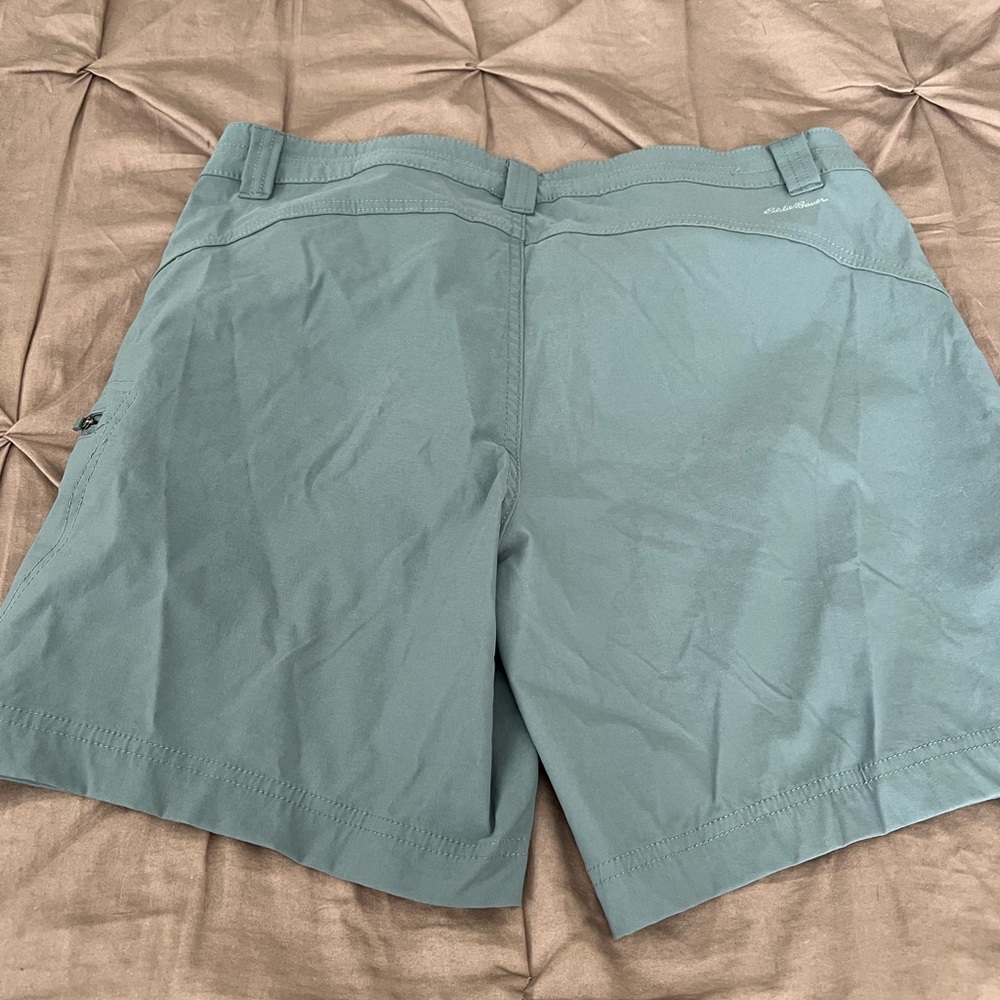 Eddie Bauer Ladies Shorts - Picture 3 of 6